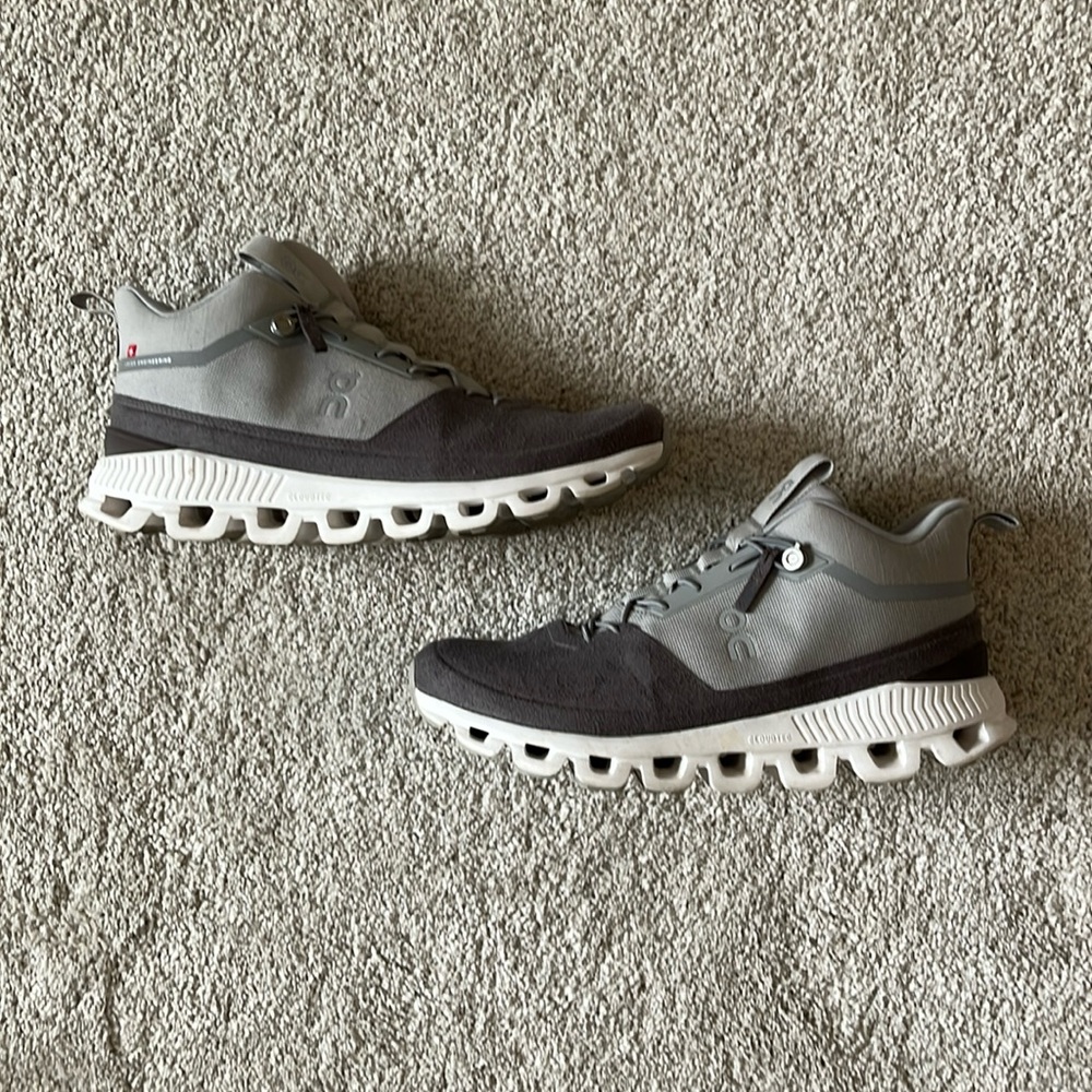 On Running high top sneaker